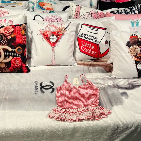 XS STRETCHY RED GIGHAM SIM & SAM SPAGHETTI TOP SHIRT PICNIC DATE WORK 4thofJuly! - Picture 1 of 10